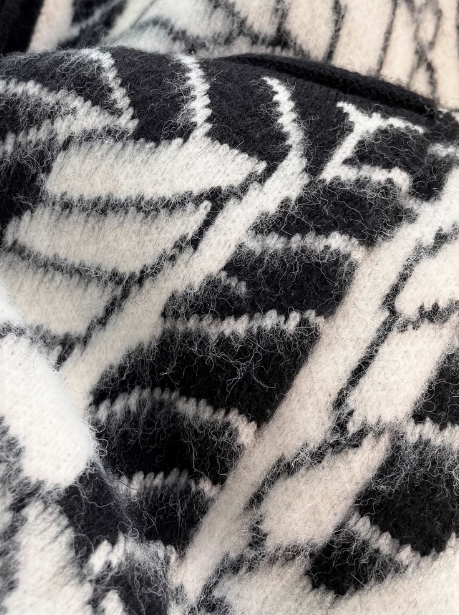 Pull cardigan mi-long rétro doux à col en V ED0534
