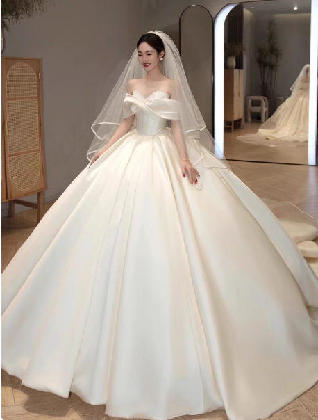 Simple Off-shoulder Ball Gown Long Wedding Dresses Satin White Bridal Gowns Short Sleeve Bridal Dresses ED05355