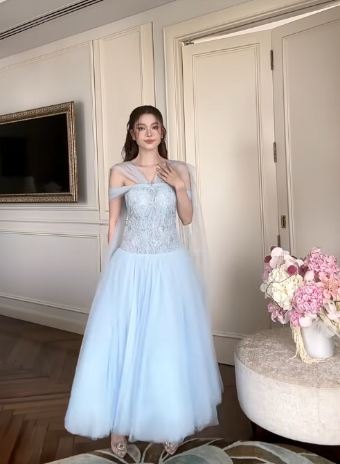 Fairy A-Line Blue Long Prom Dresses Off-shoulder Tulle Evening Dresses Sleeveless Blue Birthday Dresses ED05445