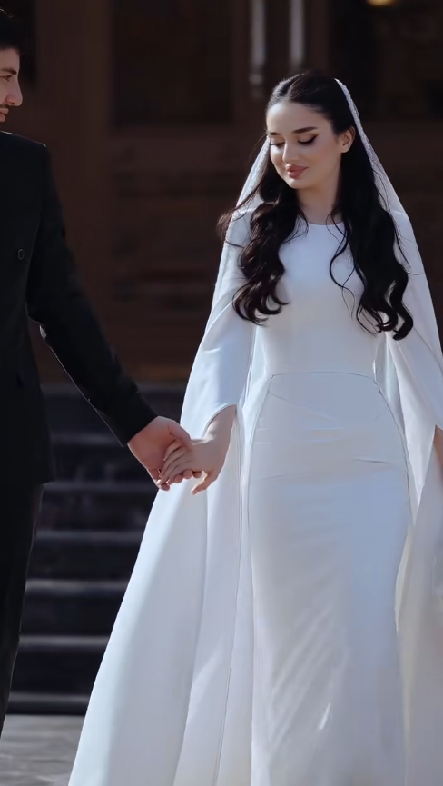 Simple Jewel Sheath Long Wedding Dresses Chiffon White Bridal Gowns Long Sleeves Bridal Dresses ED05516