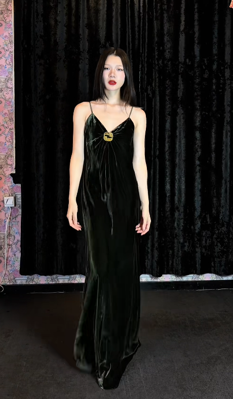 Sexy Spaghetti Straps Sheath Long Prom Dresses Velvet Dark Green Evening Gowns ED05551