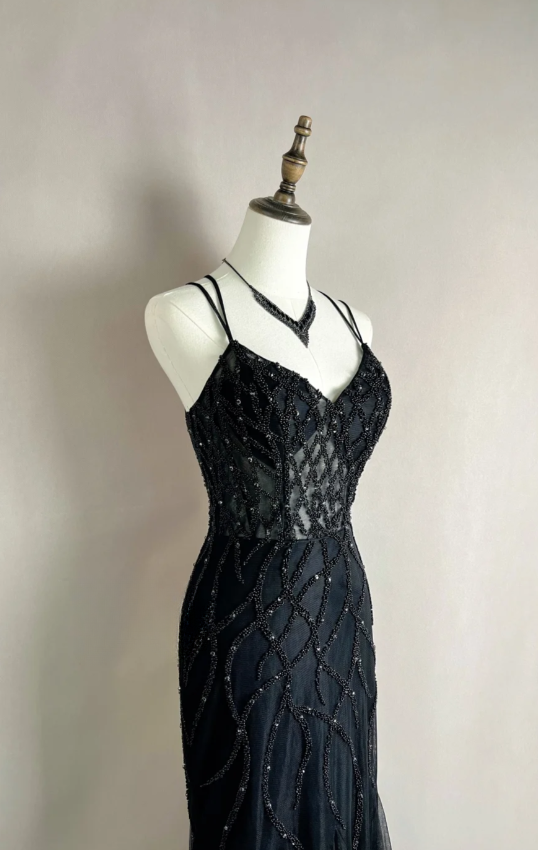 Sexy Spaghetti Straps Mermaid Long Prom Dresses Tulle Black Evening Gowns ED05552