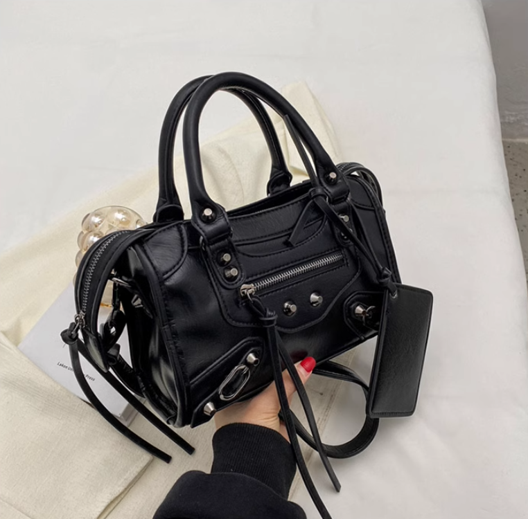 Sac bandoulière à rivets sous les bras Millennial Spice Girl sac moto ED0562
