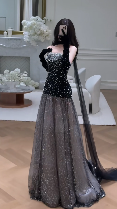 Gorgeous Strapless Sheath Long Prom Dresses beaded Tulle Black Evening Dresses Sleeveless Black Birthday Dresses ED05631