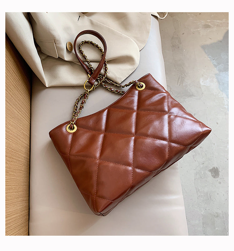 Diamond chain large capacity commuter shoulder bag ED0563
