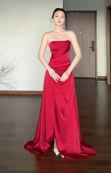 Red Sheath Long Prom Dresses Gorgeous Satin Strapless Evening Dresses Sleeveless Party Dresses ED05705