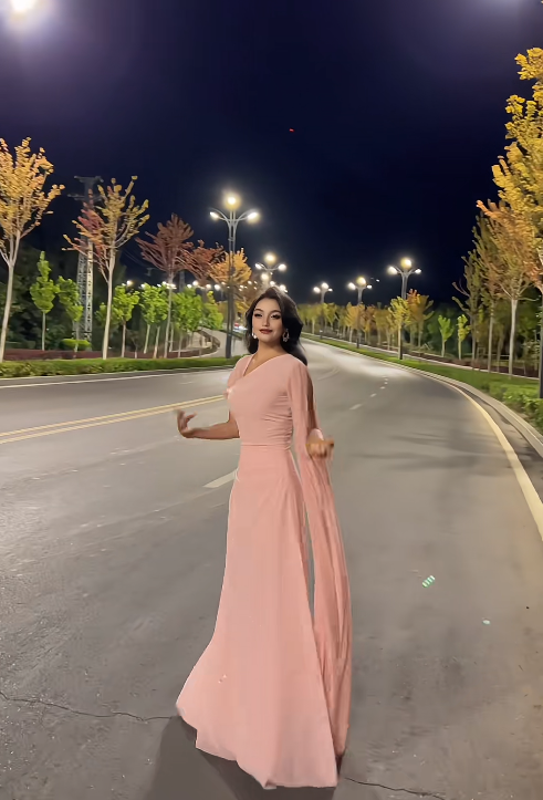 Pink Sheath Long Prom Dresses Gorgeous Chiffon Evening Dresses Pink Wedding Guest Dresses ED05706