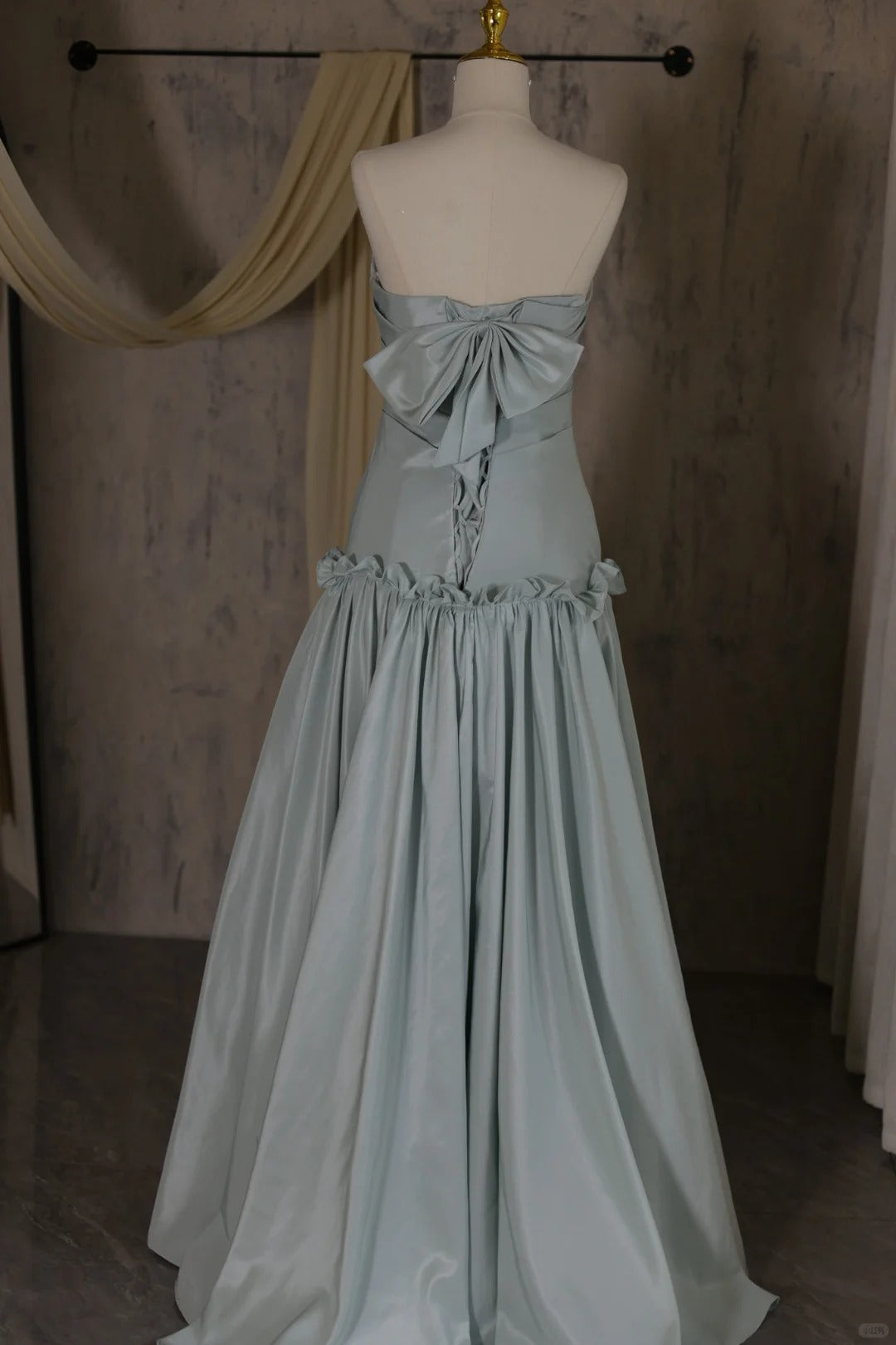 Gorgeous A-Line Tiffany Blue Long Prom Dresses Satin Strapless Evening Dresses Sleeveless Birthday Dresses ED05714