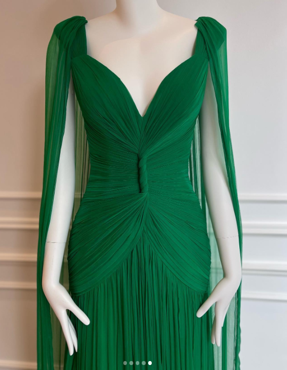Glam Sheath Green Long Prom Dresses Chiffon V-neck Evening Dresses Sleeveless Wedding Guest Dresses ED05756