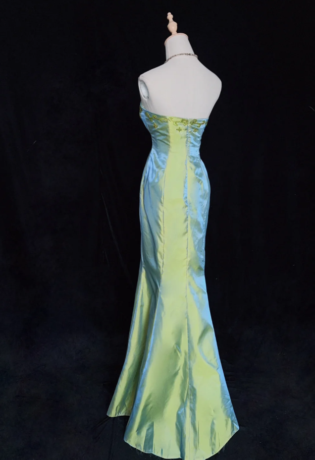 Retro Green Mermaid Long Prom Dresses Satin Strapless Evening Gowns Sleeveless Formal Dresses ED05827