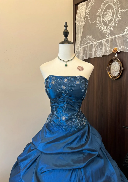 Retro Blue Ball Gown Long Prom Dresses Satin Beaded Strapless Quinceanera Dresses Sweet 16 Dresses ED05860