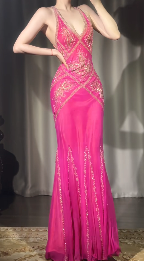 Elegant Fuchsia Mermaid Long Prom Dresses Beaded Chiffon V-neck Evening Dresses with Open Back ED05949