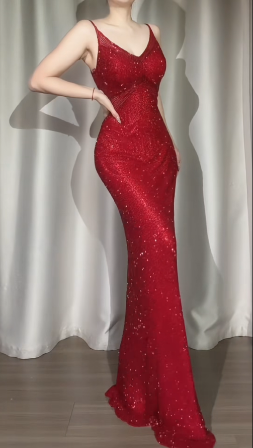 Elegant Sheath Burgundy Long Prom Dresses Beaded Chiffon V-neck Sleeveless Evening Dresses ED06034