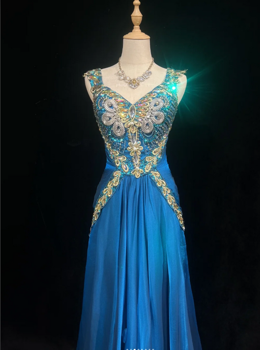 Elegant Sheath Burgundy Long Prom Dresses Satin Halter Sleeveless Evening Dresses ED06034