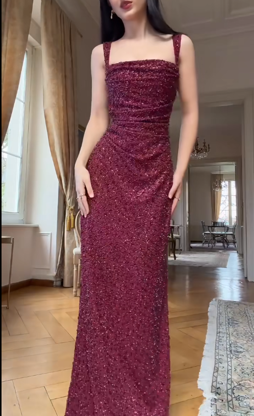 Sexy Sheath Burgundy Long Prom Dresses Satin Beaded Spaghetti Straps Evening Dresses ED06044