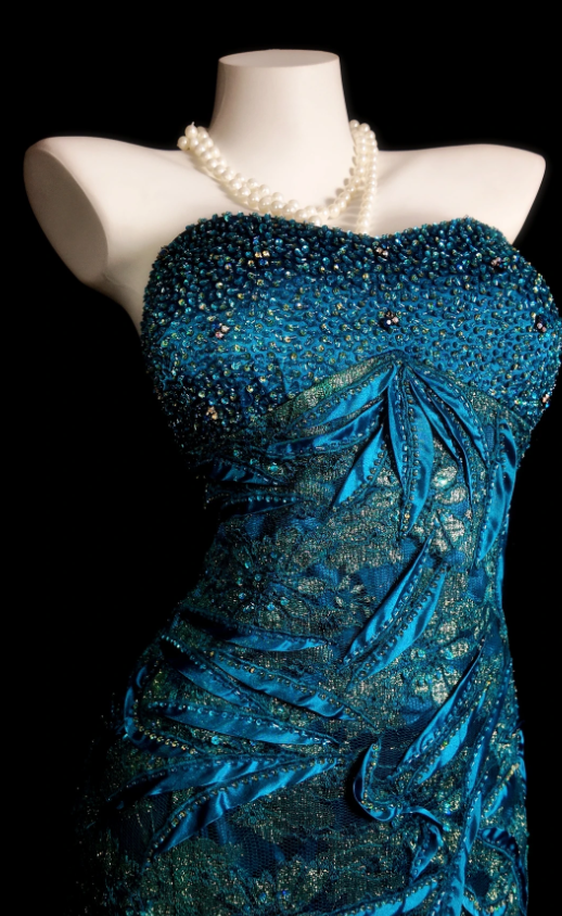 Elegant Strapless Blue Long Prom Dresses Lace Appliques Sheath Evening Dress ED06057