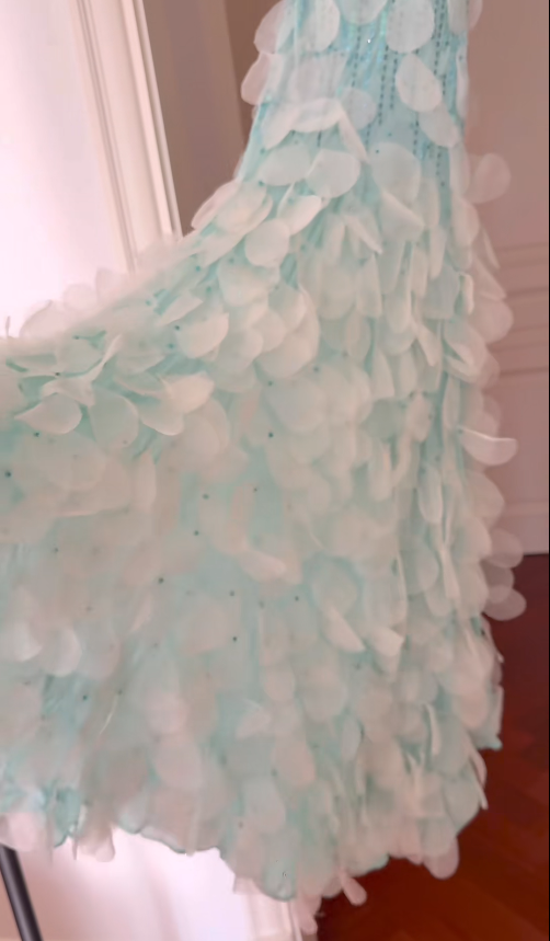 Chic Blue Long Prom Dresses Spaghetti Straps Sheath Birthday Dresses Sequins Chiffon Sleeveless Evening Dresses ED06094