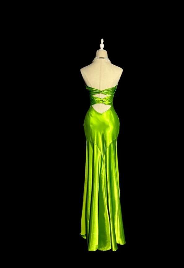 Chic Green Long Prom Dresses Satin Sweetheart Sheath Evening Dresses ED06188