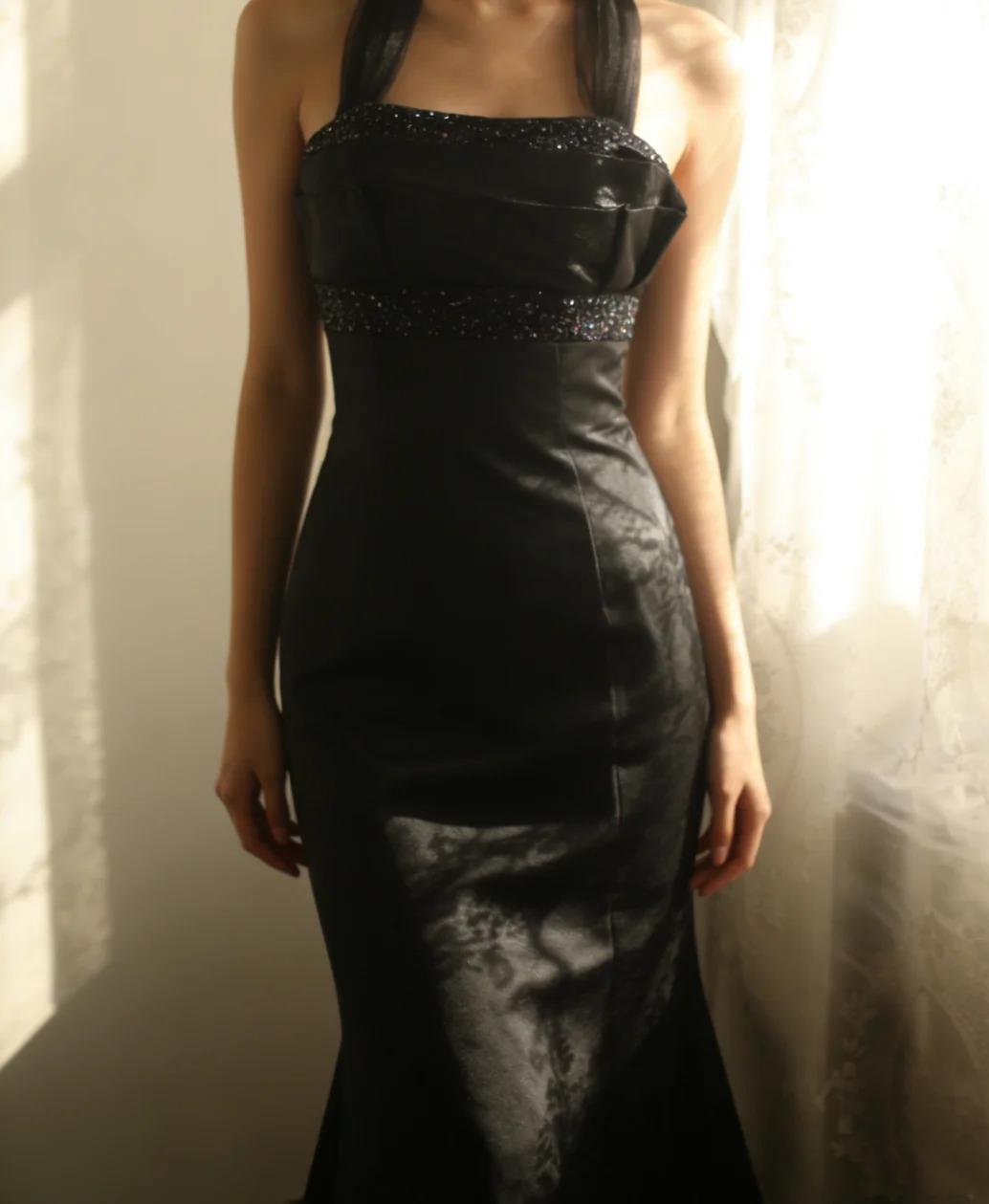 Elegant A-Line Black Long Prom Dress Satin Spaghetti Straps Evening Dress Sleeveless Party Dress ED06336