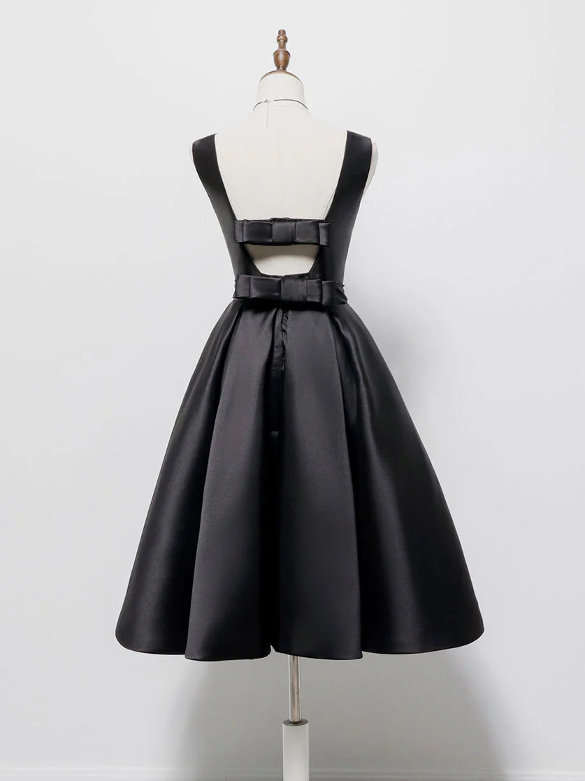 Schlichtes A-Linien-Satin-Kurzballkleid in Schwarz, Schwarzes Homecoming-Kleid ED0637