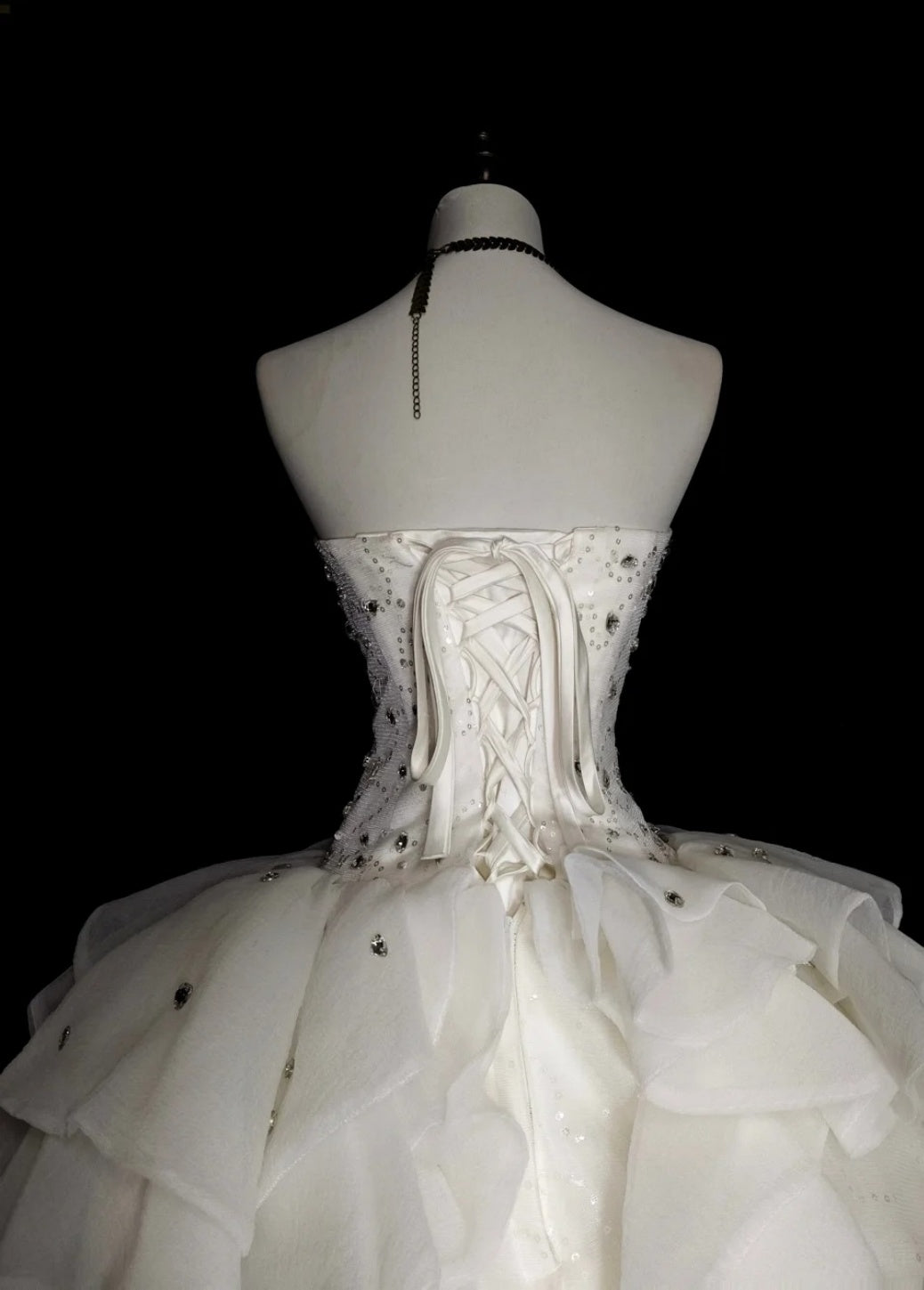 Modest A-line Long Wedding Dress Chiffon Beaded Sweetheart White Bridal Gowns Sleeveless Bridal Dress ED06633