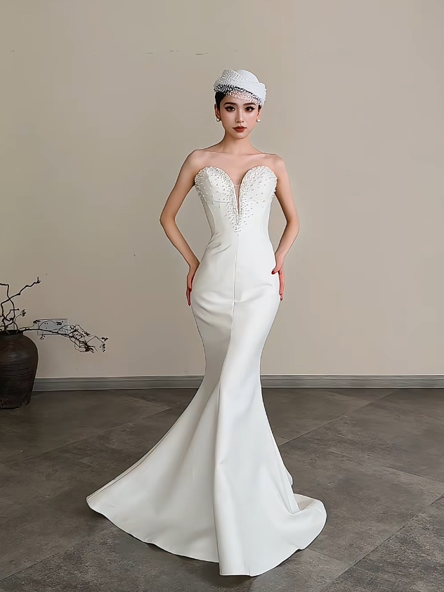 Elegant White Wedding Dress Sweetheart Mermaid Long Bride Gowns Satin Sleeveless Brides Dress ED06722