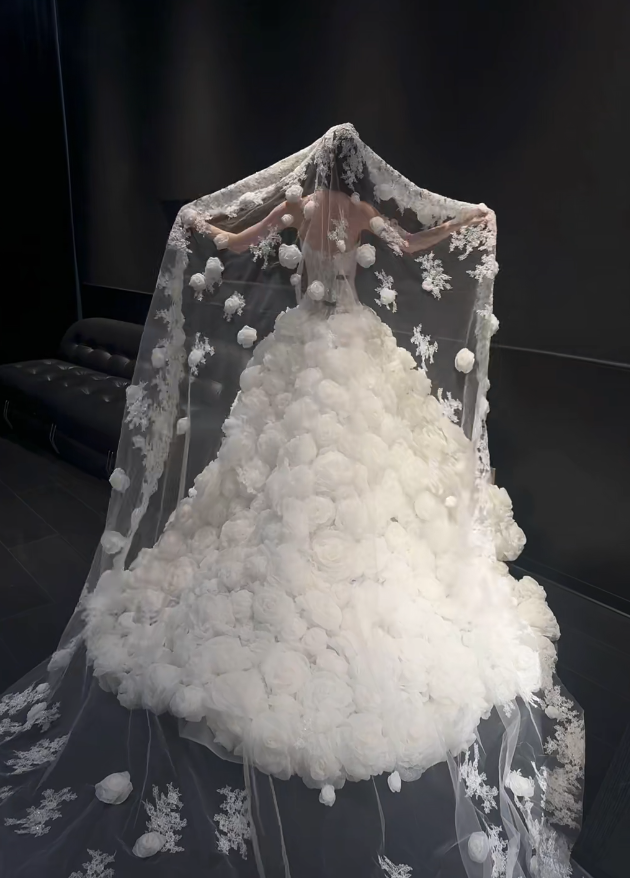 Chic White Wedding Dress Tulle Strapless Bridal Dress Sleeveless A-Line Bridal Gowns ED06889