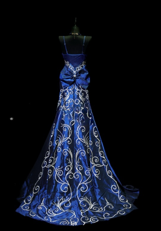 Robe de bal bleue élégante en satin, robe d'anniversaire fourreau à fines bretelles, robe de soirée ED07077