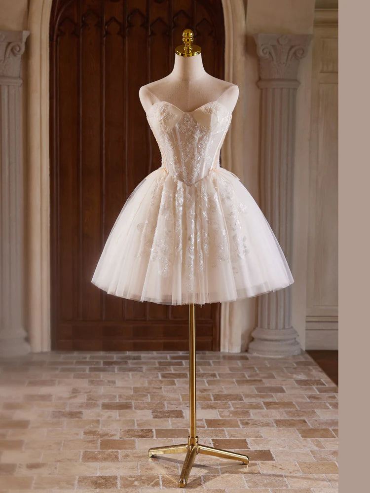 A-Line Sweetheart Neck Tulle Lace Light Champagne Short Prom Dress ED071
