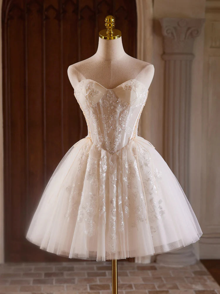 A-Line Sweetheart Neck Tulle Lace Light Champagne Short Prom Dress ED071