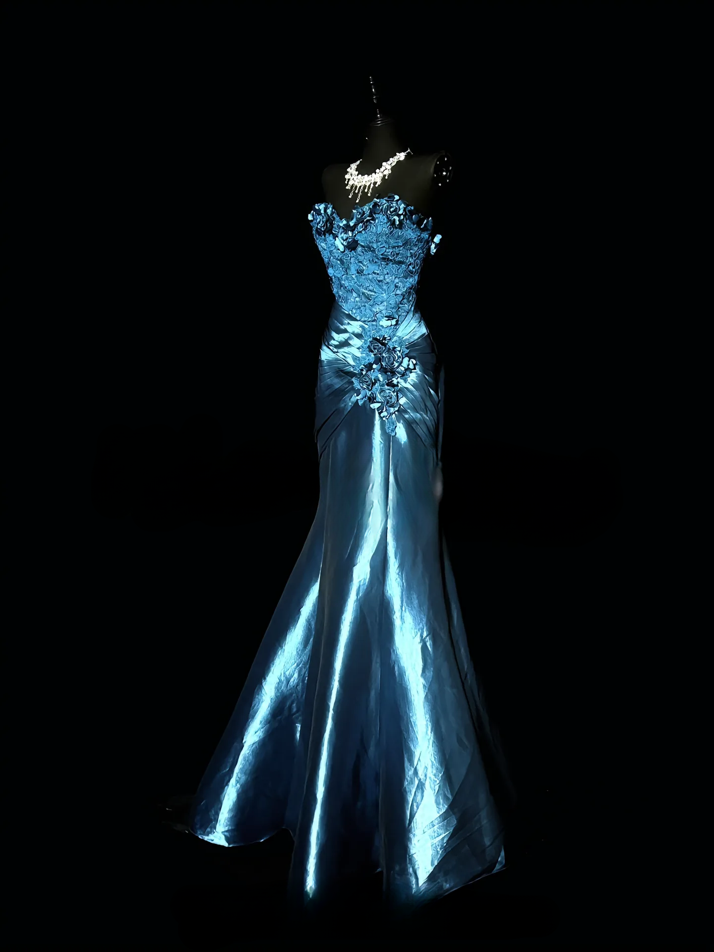 Elegantes türkisfarbenes Ballkleid aus Satin und Spitze, trägerloses Meerjungfrauen-Abendkleid ED07119