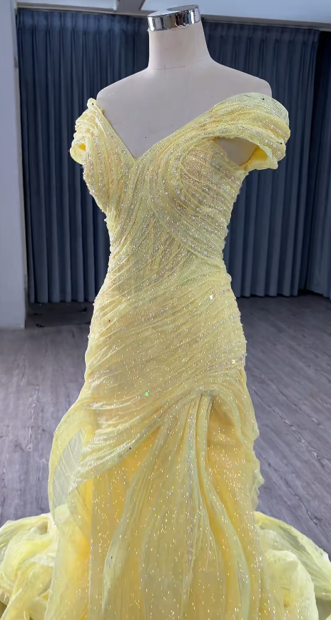 Chic Yellow Prom Dress Off-shoulder Sheath Tulle Evening Dress ED07155