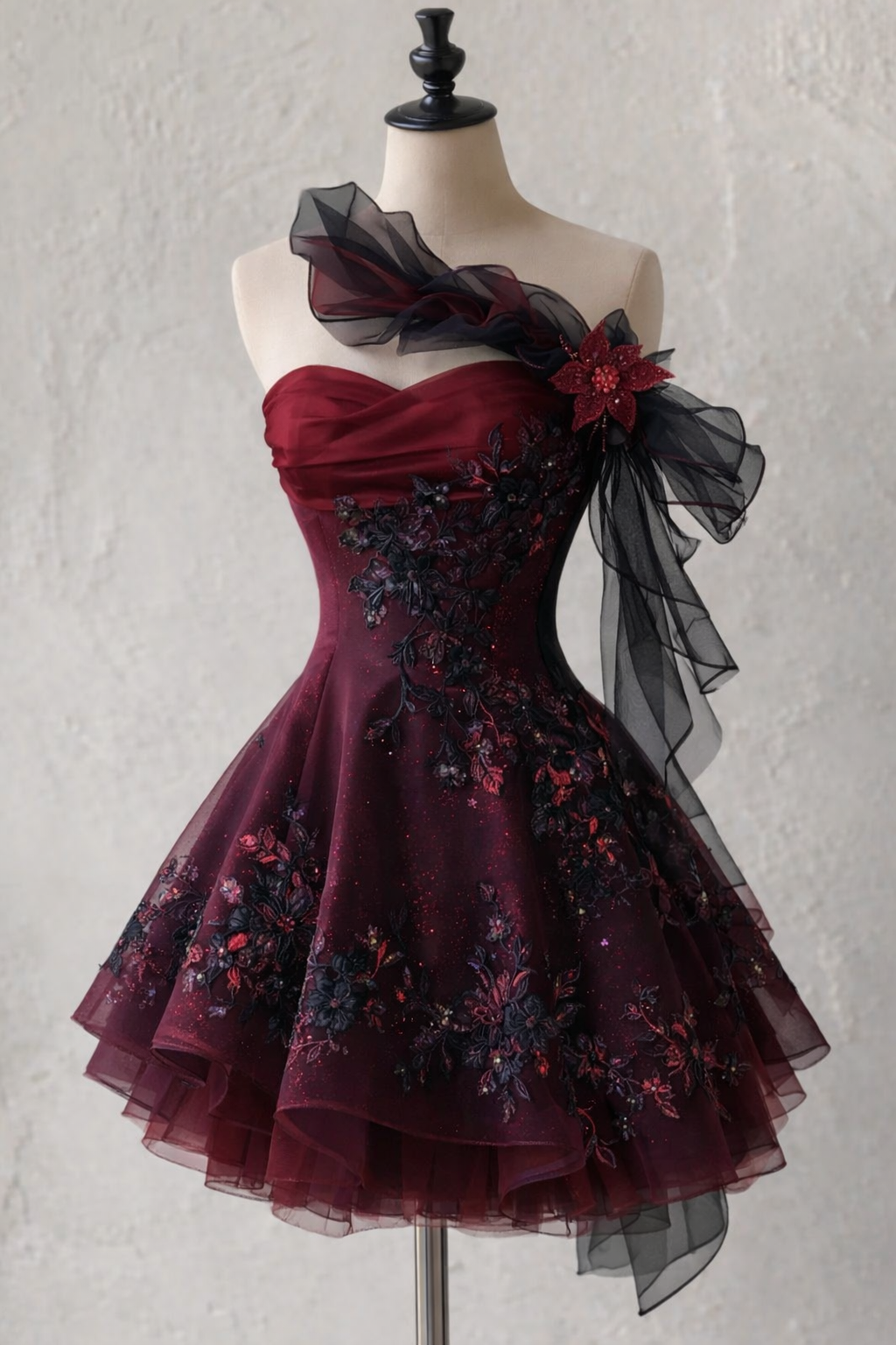 Elegant Burgundy Prom Dress Tulle Appliques Strapless A-Line Short Bir –  EvaFashionDress