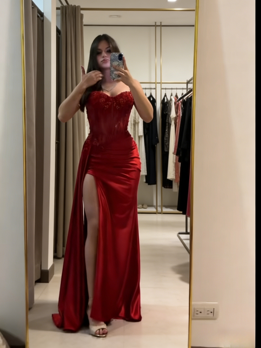 Chic Red Prom Dress Satin Spaghetti Straps Sheath Long Evening Dress with Slit ED07330
