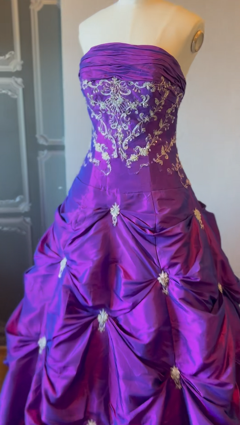 Robe de soirée vintage trapèze sans bretelles, longue robe de bal en satin violet ED07361