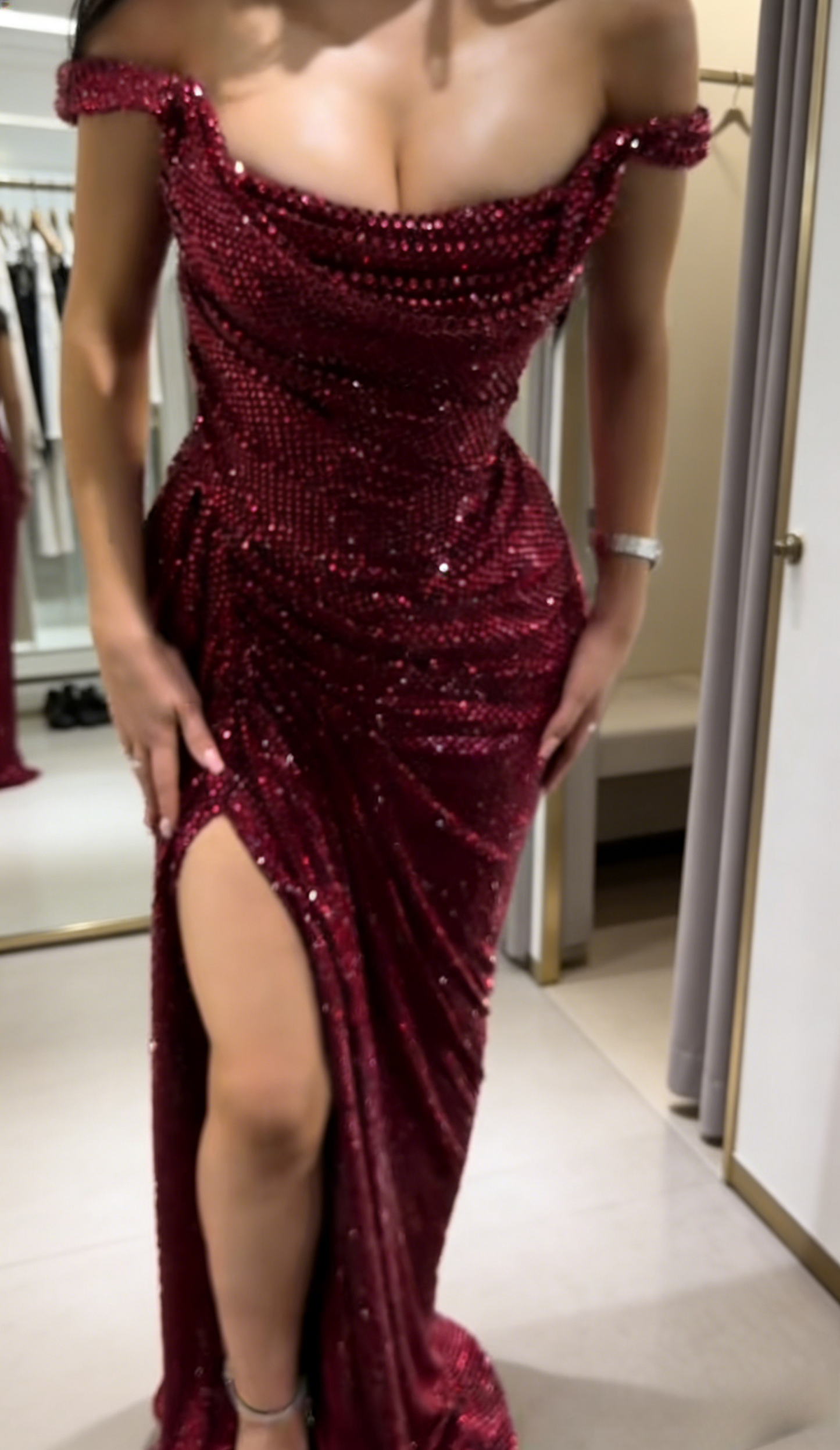 Chic Sheath Off-shoulder Evening Dress Long Tulle Diamonds Burgundy Prom Dress ED07382