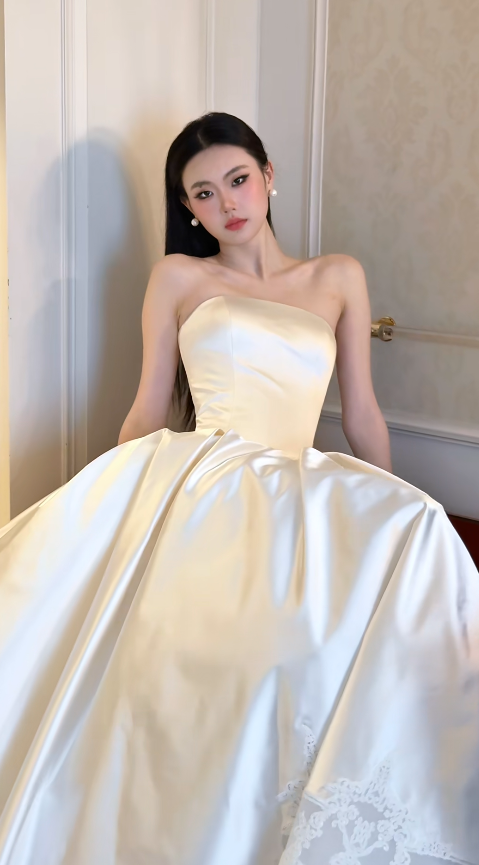 Simple A-Line Satin Strapless Bridal Dress White Wedding Dress Sleeveless Bridal Gown ED07465