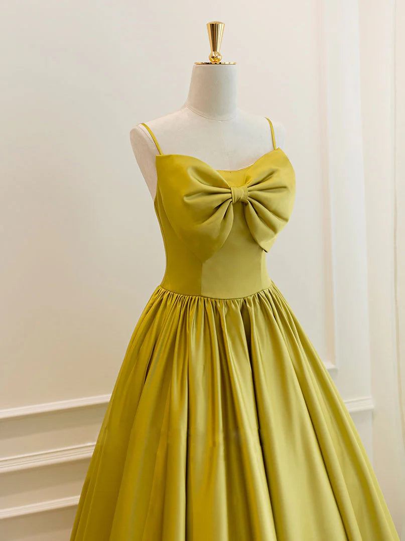 Einfaches gelbes Satin-Kurzballkleid, gelbes Brautjungfernkleid ED0754