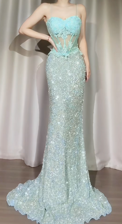 Robe de bal verte chic à bretelles spaghetti, robe de soirée fourreau longue à paillettes et perles ED07559