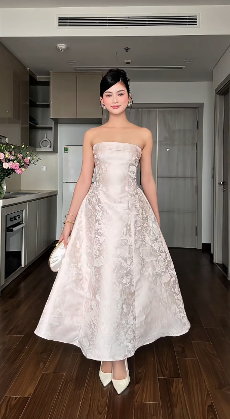 Élégante Robe de Soirée de Mariage Jaune Pastel Sans Bretelles Coupe Évasée en Satin ED07687