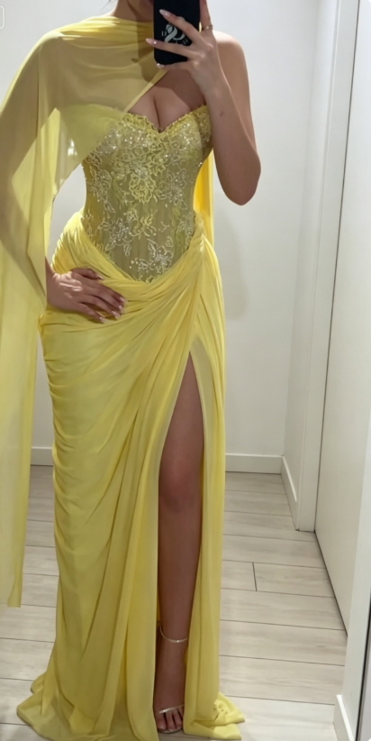 Chices trägerloses Etuikleid aus Chiffon mit Spitze, langes Abendkleid, gelbes Ballkleid ED07867