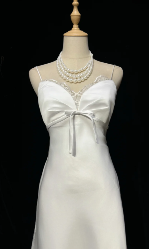 Schickes Spaghetti-Träger A-Linien Satin Langes Abendkleid Weißes Ballkleid ED07905