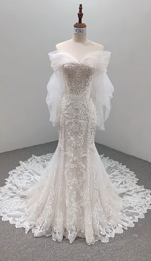 Zeitloses schulterfreies Meerjungfrauen-Brautkleid Weißes Brautkleid Applikationsspitze Brautkleid ED08195