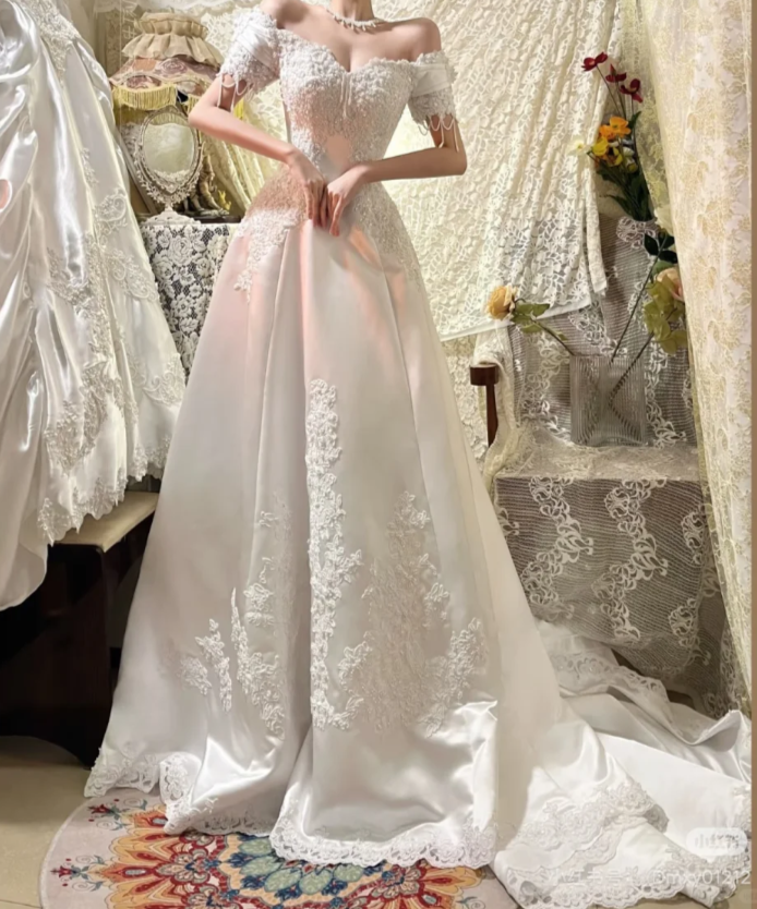 Modest Off-shoulder A-Line Wedding Dress Satin Applique Bridal Gown White Bridal Dress ED08215