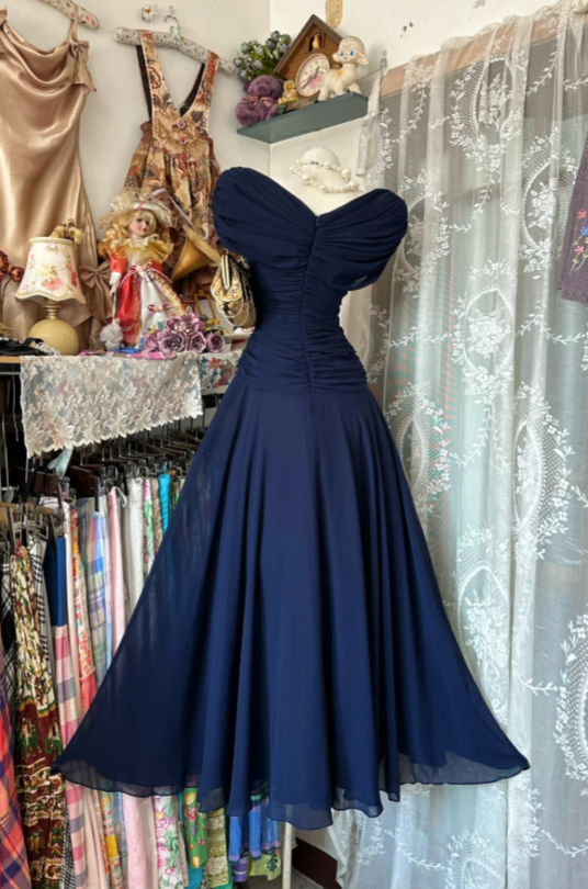 Elegantes marineblaues, langes Abendkleid, schulterfrei, A-Linie, Chiffon, Ballkleid ED08263