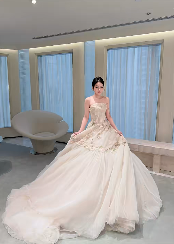 Modest Strapless A-line Wedding Dress Applique White Birdal Gown Tulle Bridal Dress ED08271