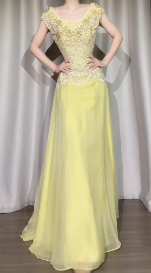 Chic Yellow Prom Dress Lace A-Line Chiffon Long Evening Dress ED08353