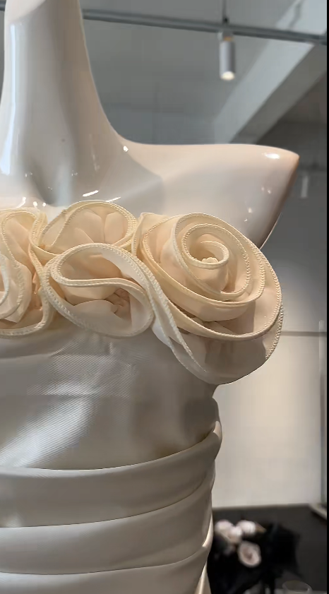 Chic Strapless Sheath Satin Birthday Dress Short Ivory Homecoming Dress ED08392