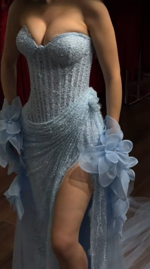 Chic Sweetheart Sheath Lace Long Evening Dress Blue Prom Dress with Slit ED08452