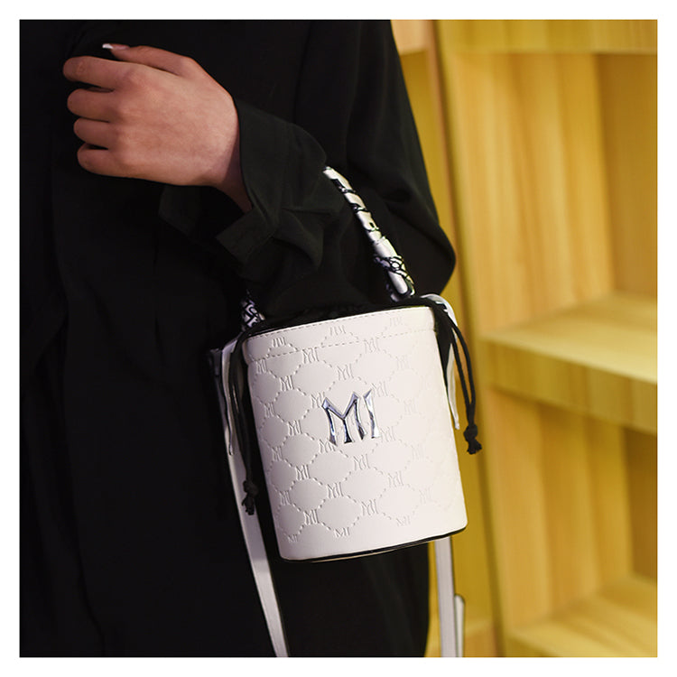 Niche fashion portable bucket bag ED0846